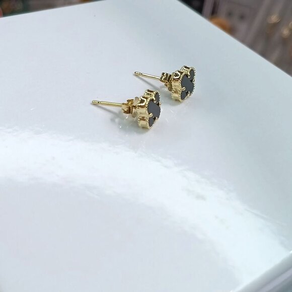 18K Yellow Gold Black Clover Flower Stud Earrings 7mm - Picture 6 of 11